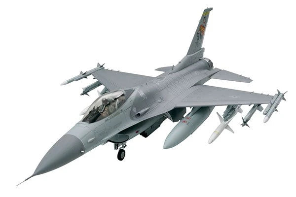 TAMIYA 60315 1/32 FIGHTING FALCON F-16C Modelfly