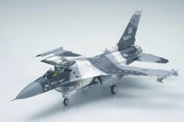 TAMIYA 61106 1/48 F-16C/N Aggressor / Adversary Modelfly