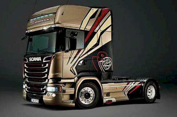 ITALERI 3930S 1:24 SCANIA R730 STREAMLINE “CHIMERA”